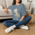 Lizard Graphic T-Shirt — Minimalist Gecko Nature Tee