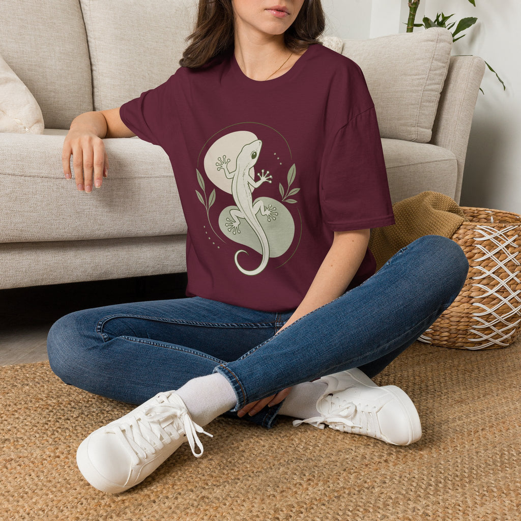Lizard Graphic T-Shirt — Minimalist Gecko Nature Tee