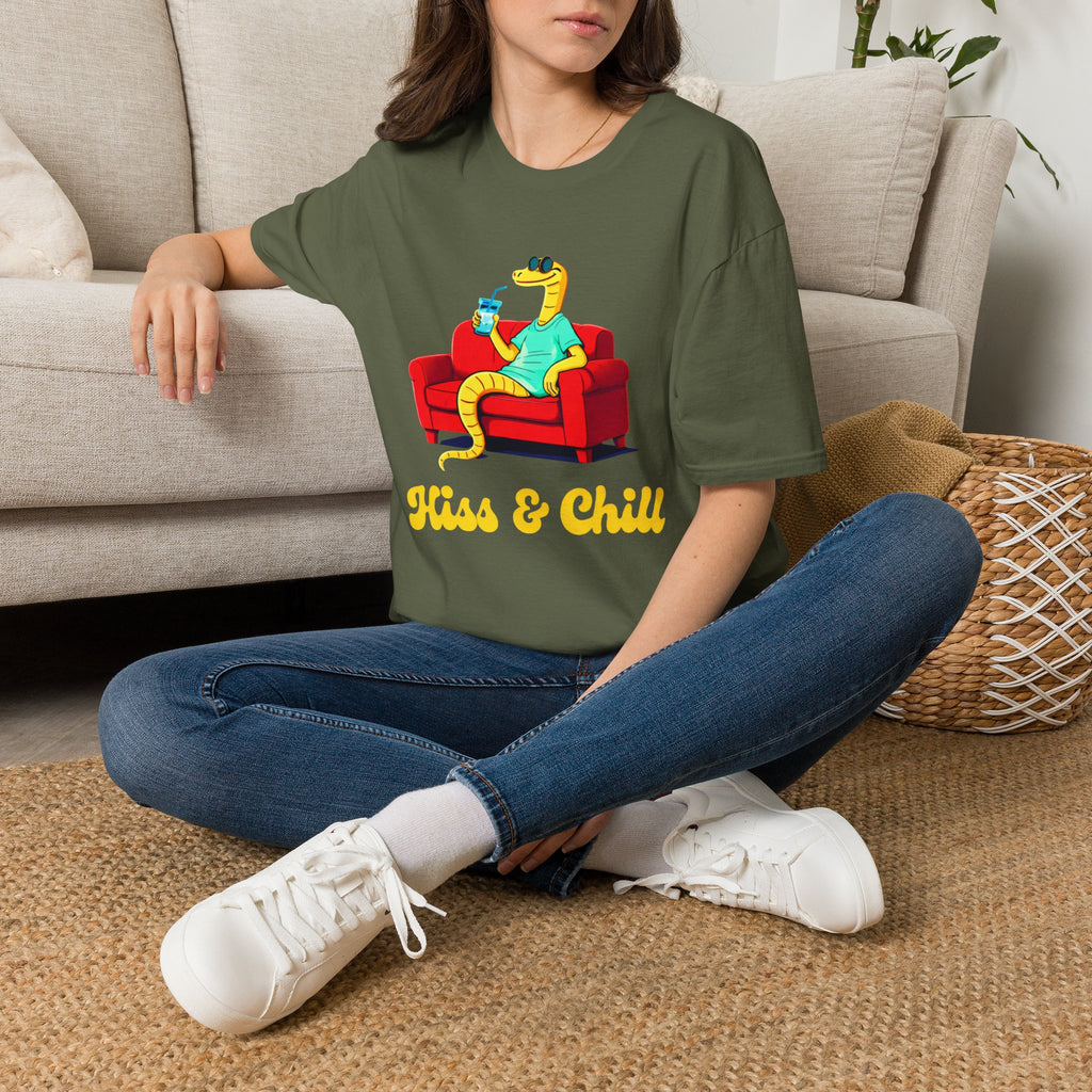 T-Shirt — 'Kiss & Chill' Relaxed Snake Graphic Tee