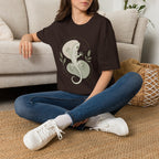 Lizard Graphic T-Shirt — Minimalist Gecko Nature Tee