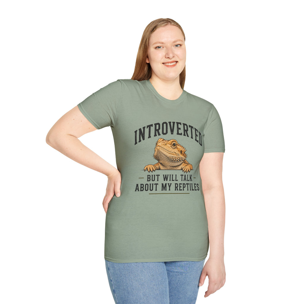 Introverted But Will Talk About My Reptiles Bearded Dragon Graphic T-Shirt