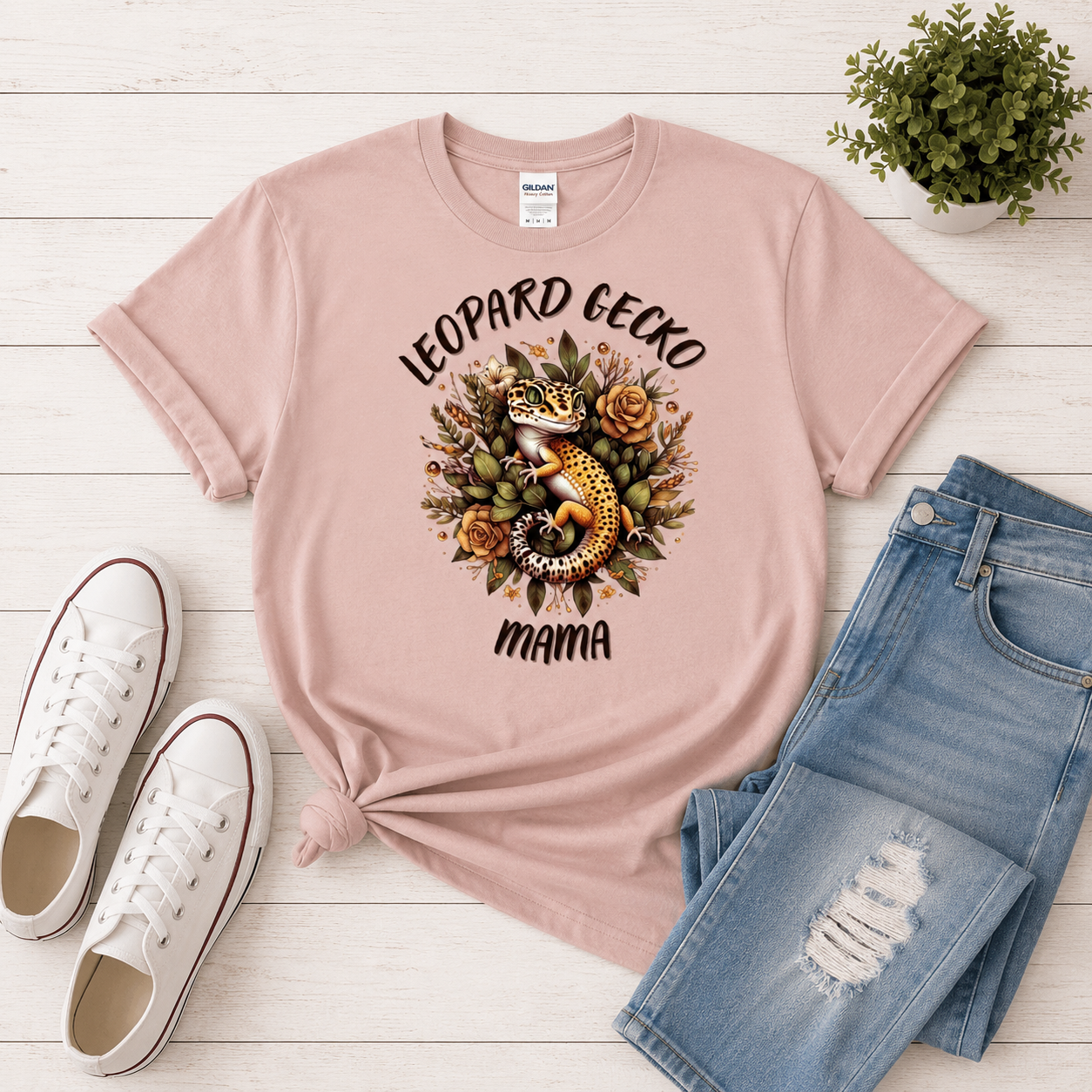 Leopard Gecko Mama Shirt | Cute Reptile Mom Graphic Tee